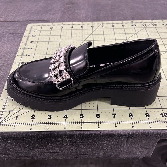 NWOB $98 GB Alter-Ego Rhinestone Strap Shiny Loafers - Picture 3 of 5